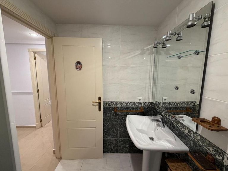 Property thumbnail 24