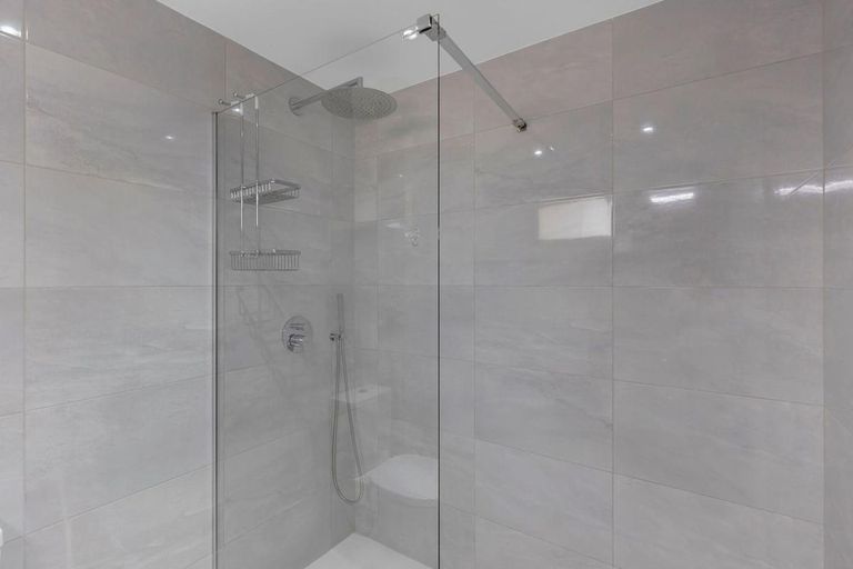Property thumbnail 18