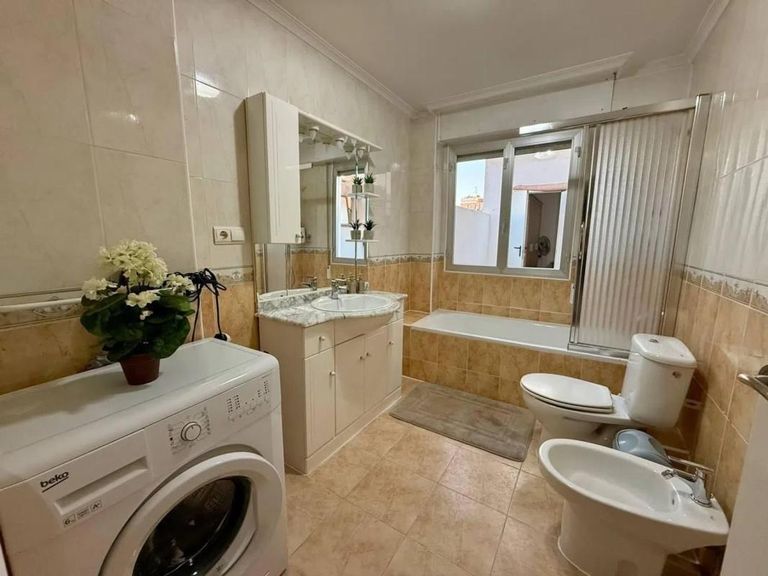 Property thumbnail 9