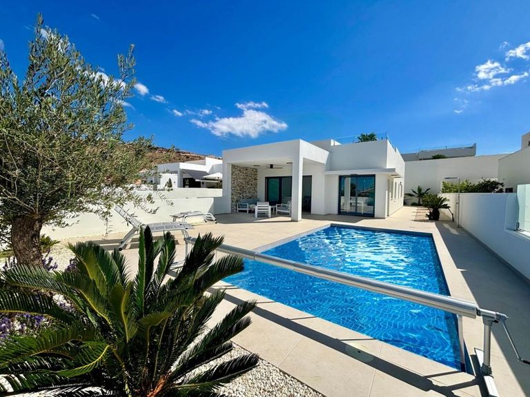 Property thumbnail 1