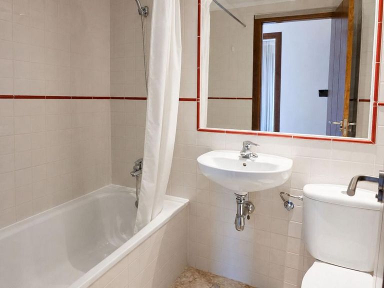 Property thumbnail 7