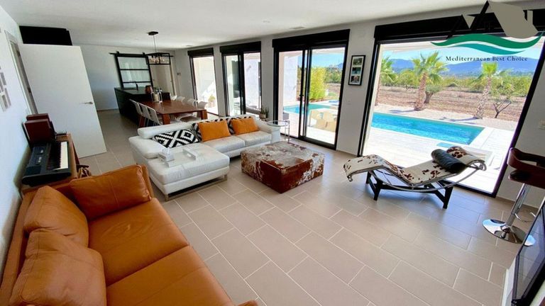 Property thumbnail 1