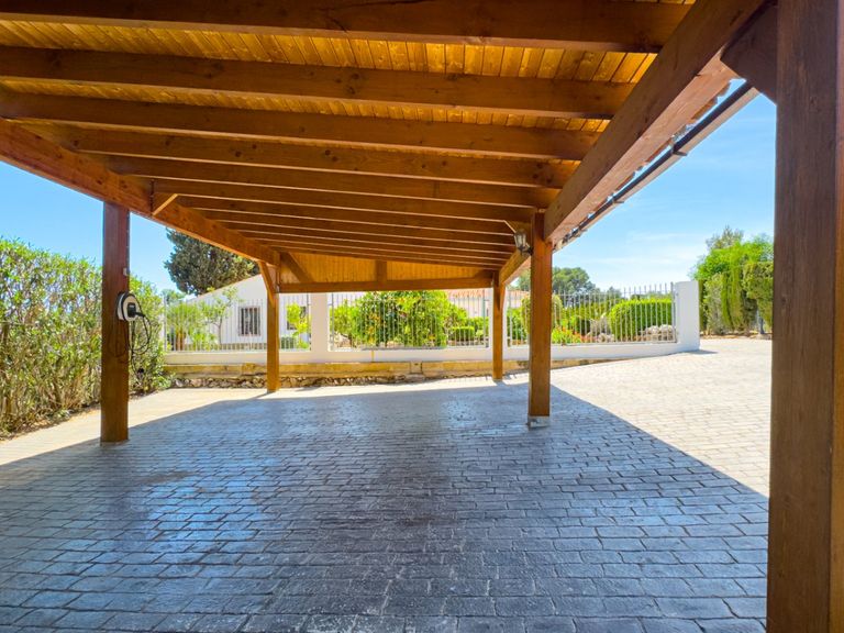Property thumbnail 12