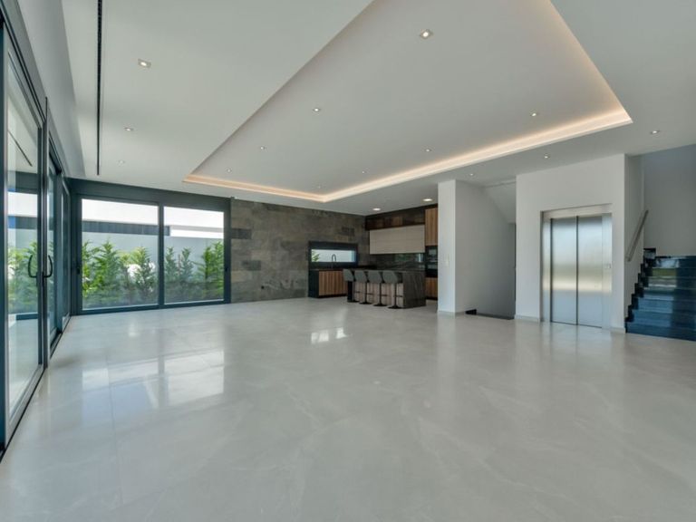 Property thumbnail 7