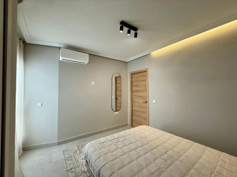 Property thumbnail 10
