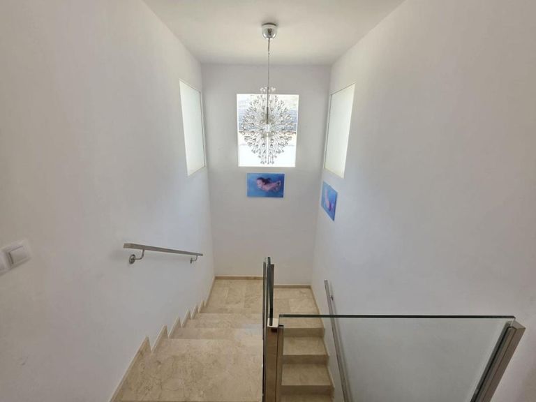 Property thumbnail 26