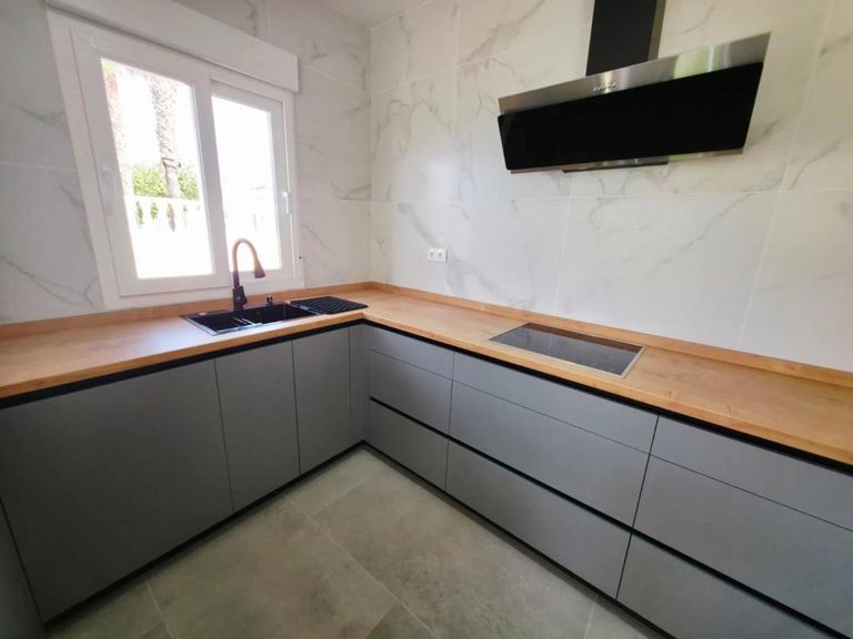 Property thumbnail 10