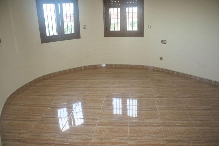 Property thumbnail 10