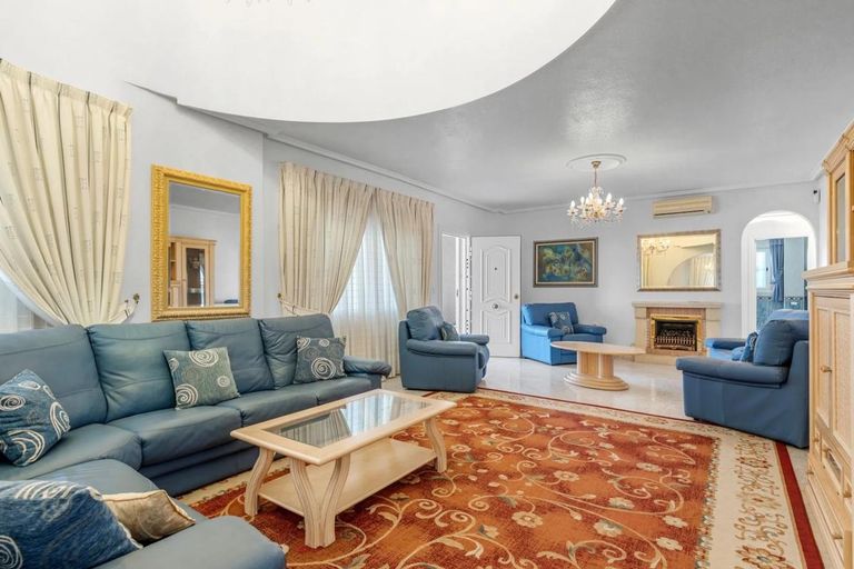 Property thumbnail 9