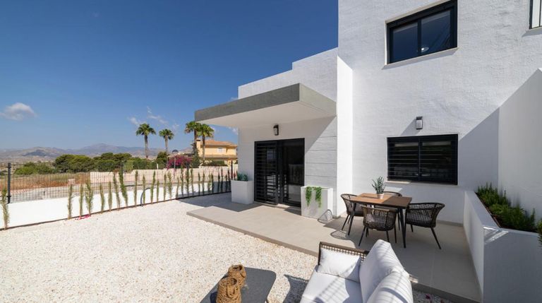 Property thumbnail 3