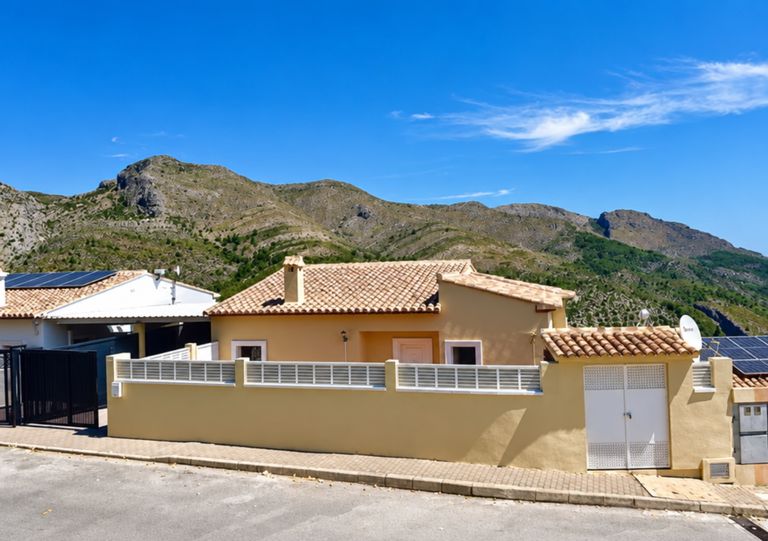 Property thumbnail 2