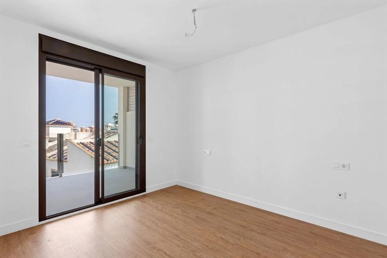 Property thumbnail 17