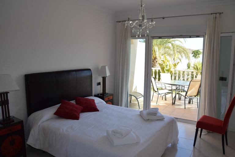 Property thumbnail 11