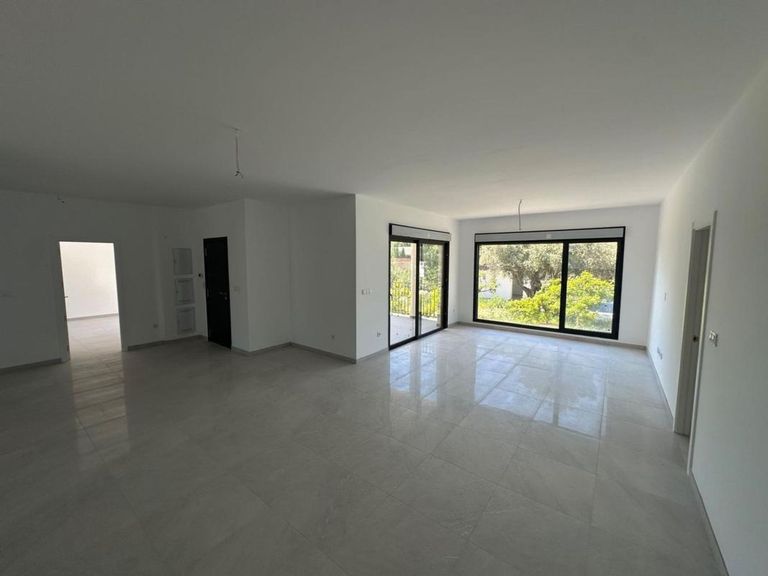 Property thumbnail 17