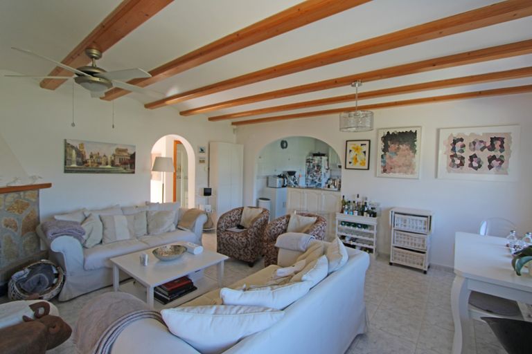 Property thumbnail 2