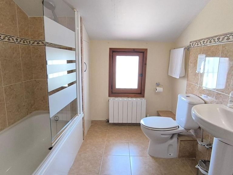 Property thumbnail 23