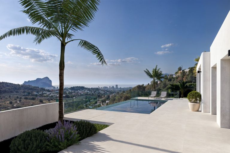 Property thumbnail 1