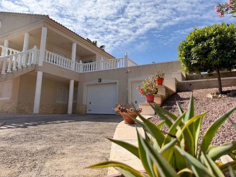 Property thumbnail 25
