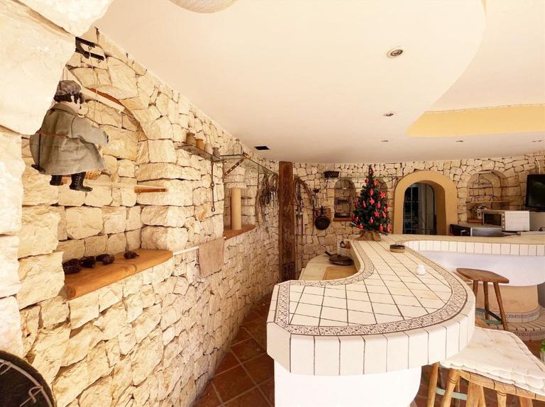 Property thumbnail 18