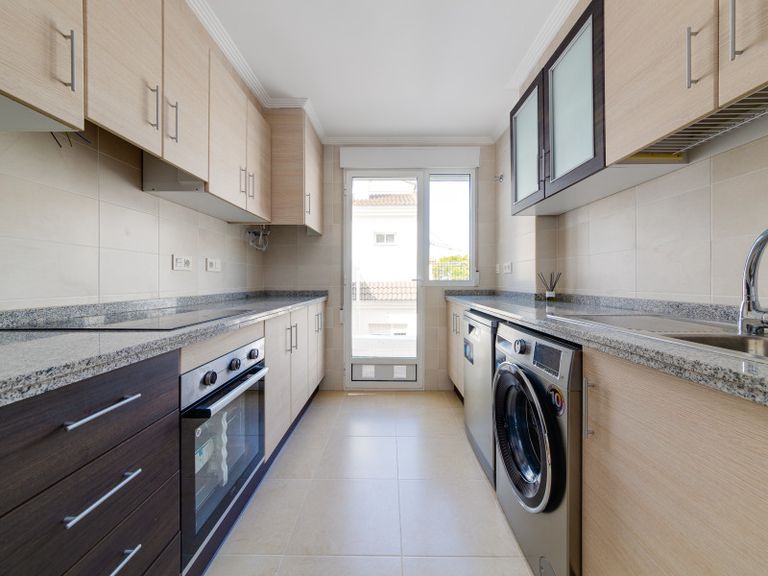 Property thumbnail 6