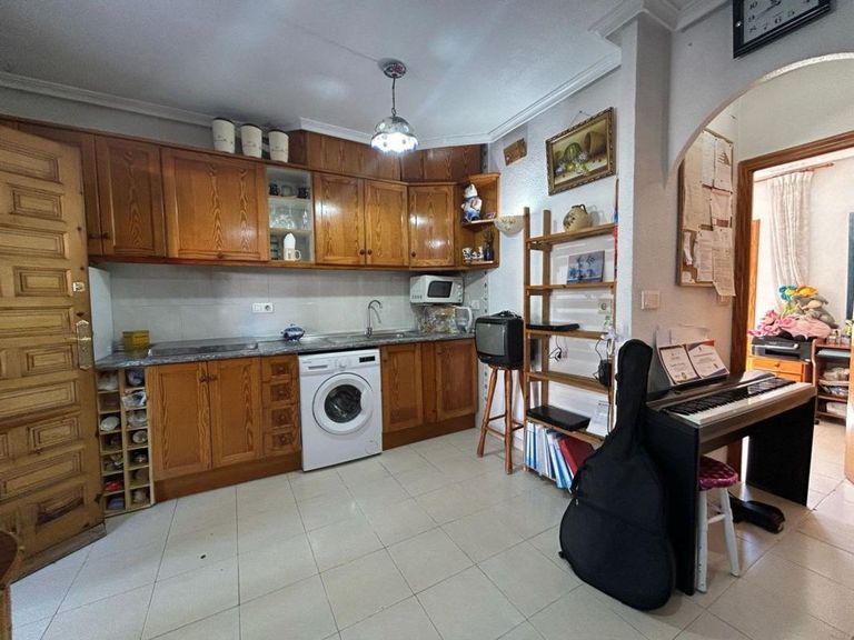 Property thumbnail 9