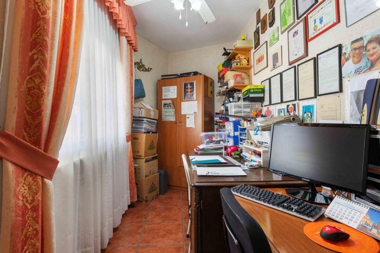 Property thumbnail 9
