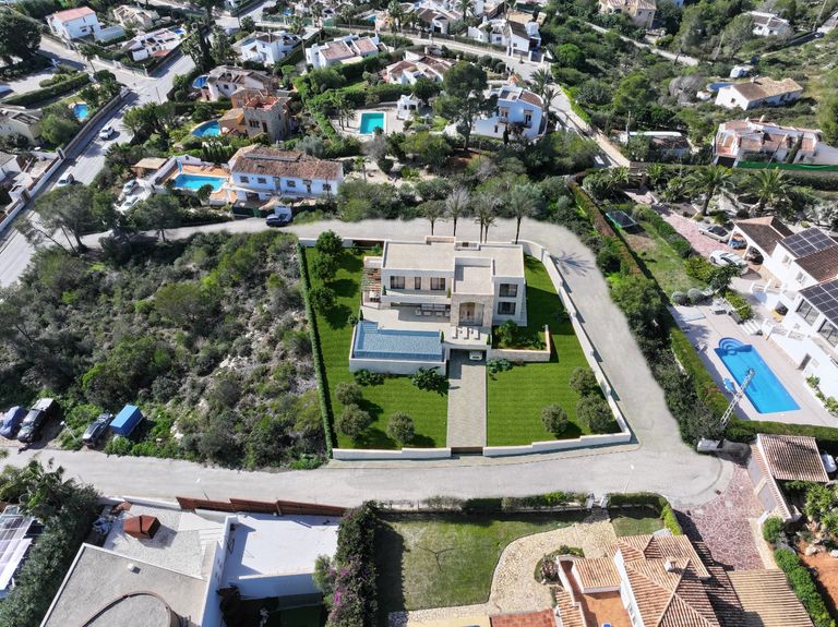 Property thumbnail 10