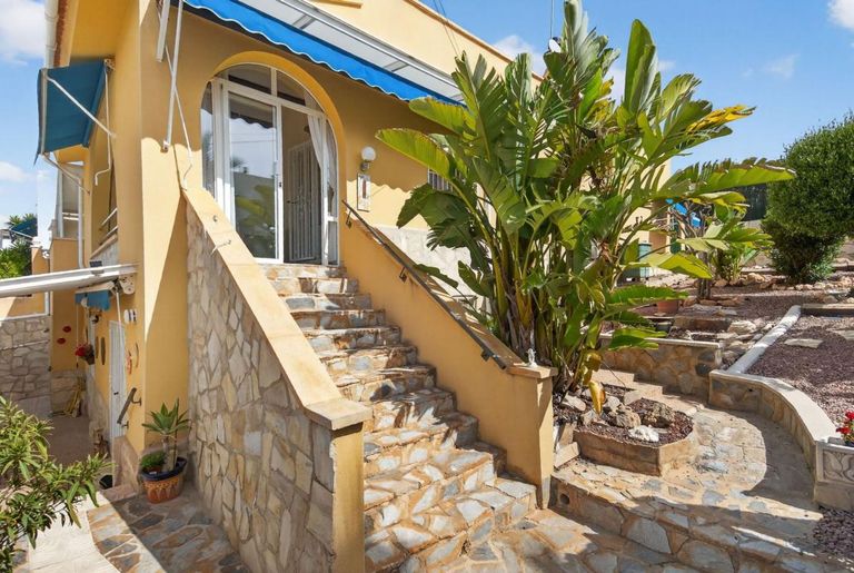 Property thumbnail 1