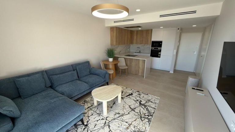 Property thumbnail 6
