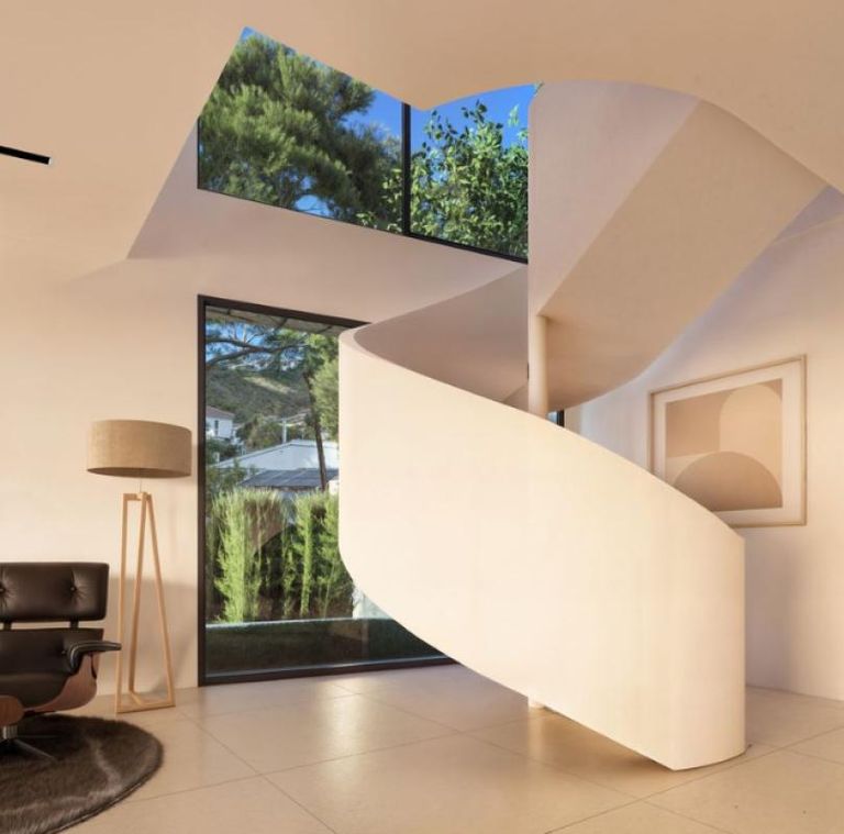 Property thumbnail 2