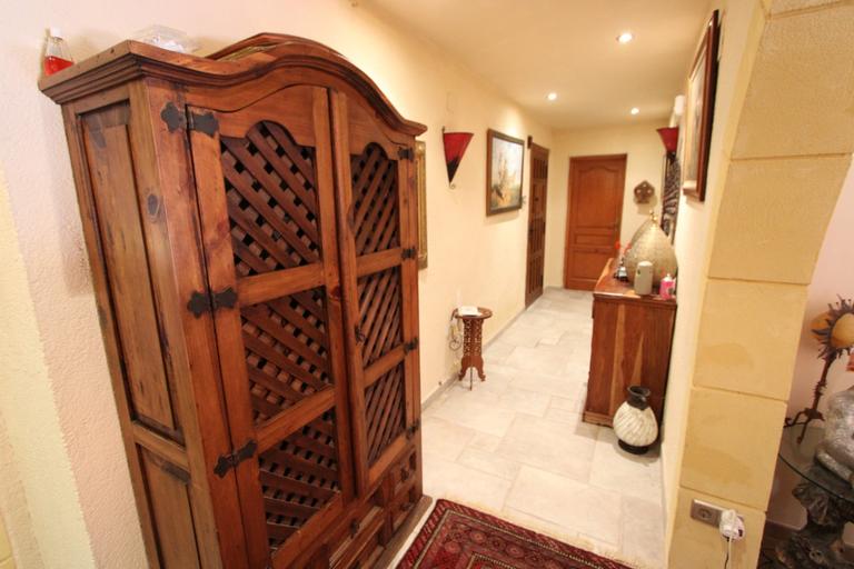 Property thumbnail 9