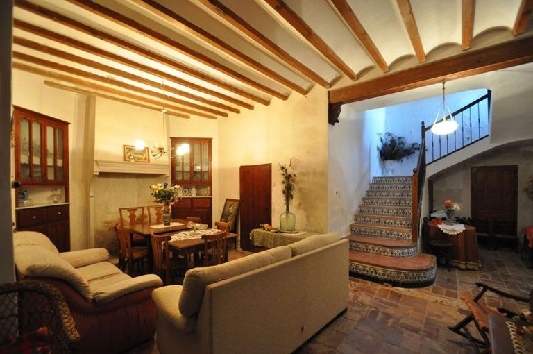 Property thumbnail 1