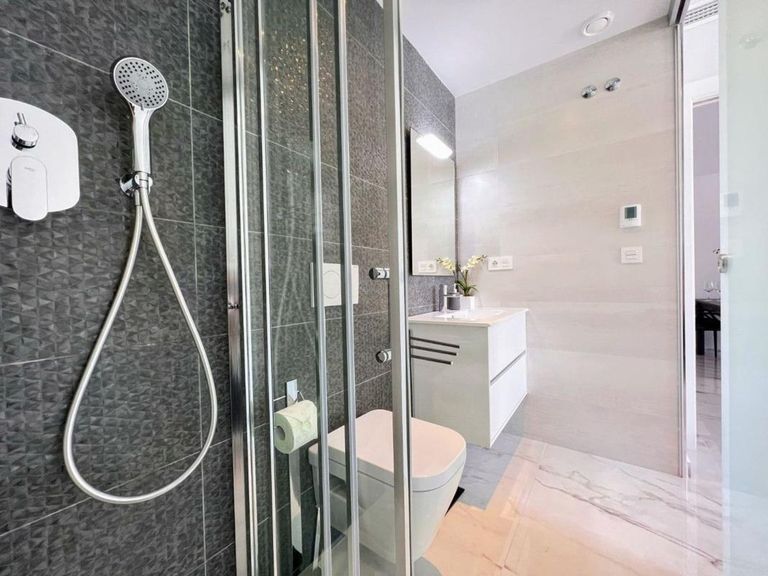 Property thumbnail 20