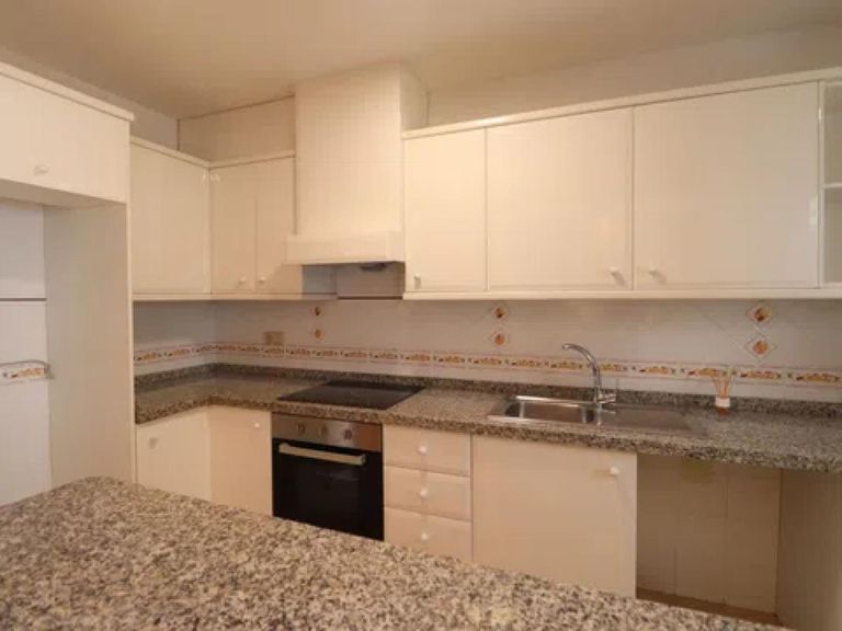 Property thumbnail 8