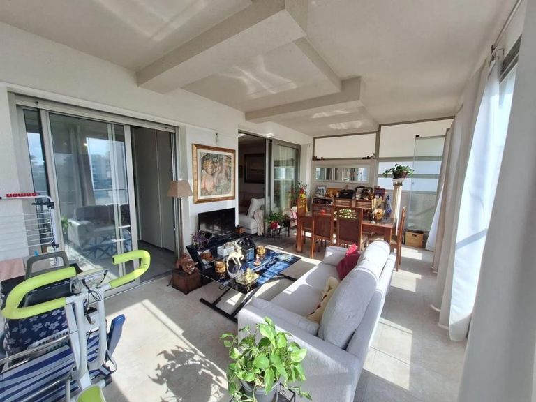 Property thumbnail 3