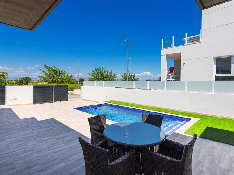 Property thumbnail 6