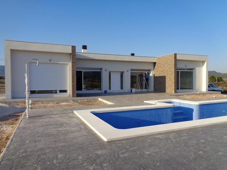 Property thumbnail 1