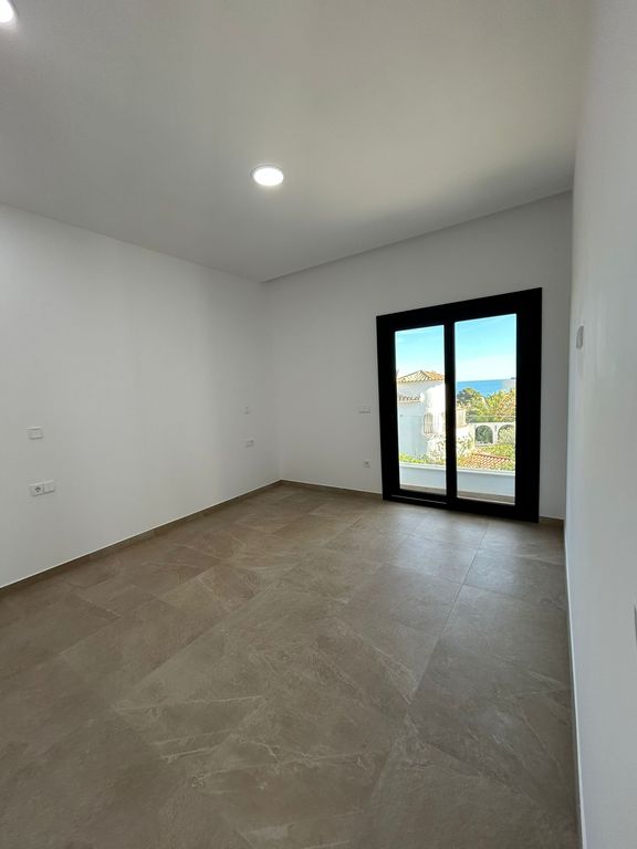 Property thumbnail 24