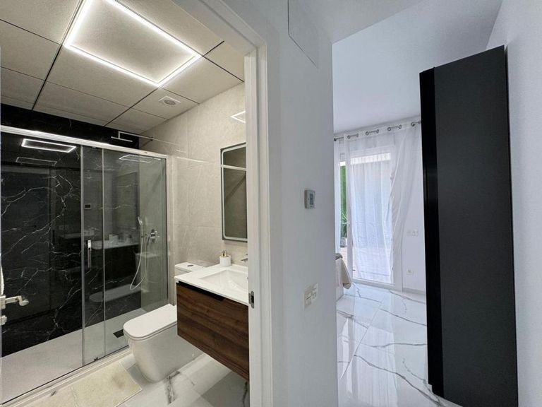 Property thumbnail 26
