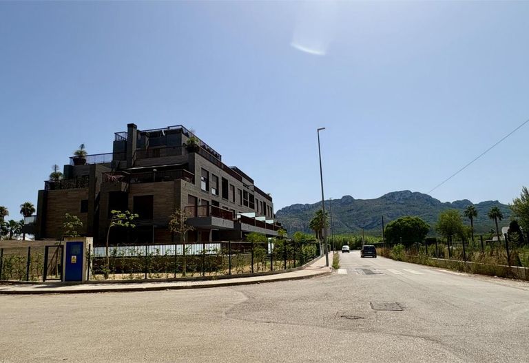 Property thumbnail 1