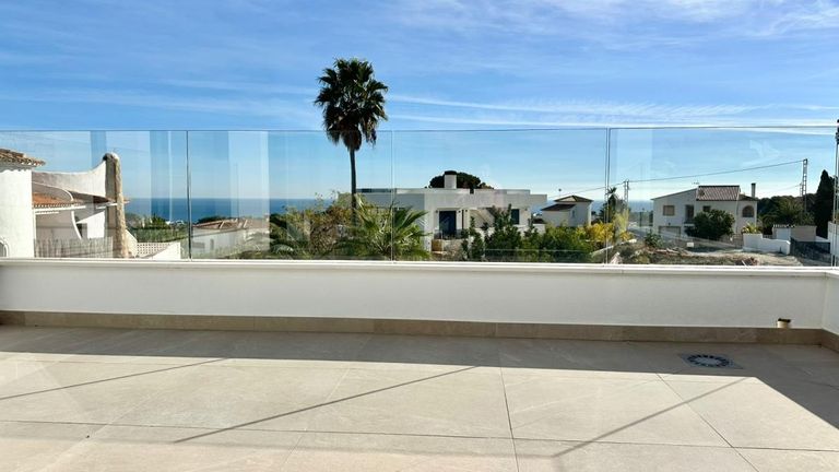 Property thumbnail 12