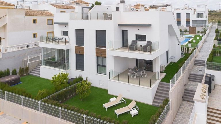 Property thumbnail 1