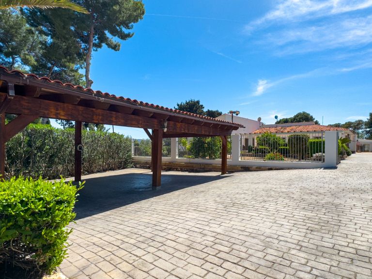 Property thumbnail 11