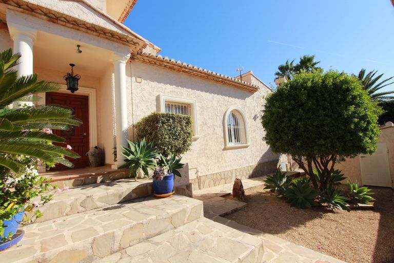 Property thumbnail 3