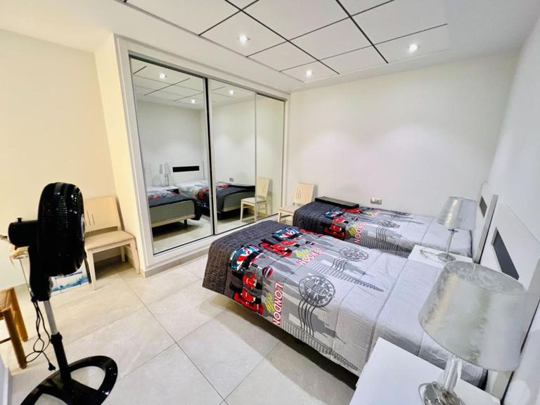 Property thumbnail 10