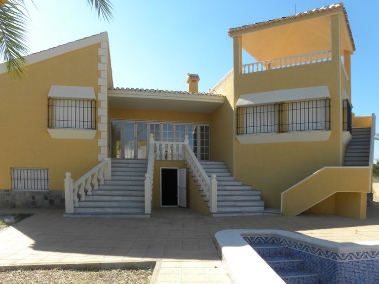 Property thumbnail 3