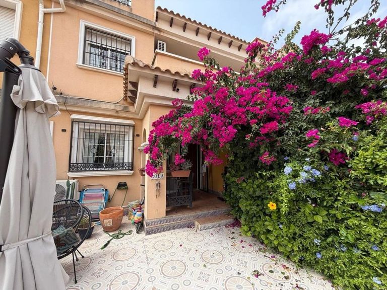 Property thumbnail 2