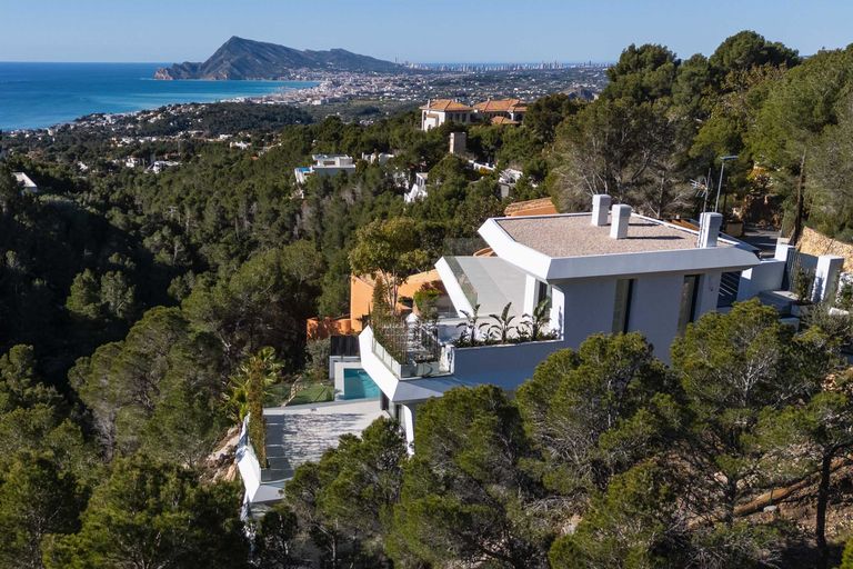 Property thumbnail 1