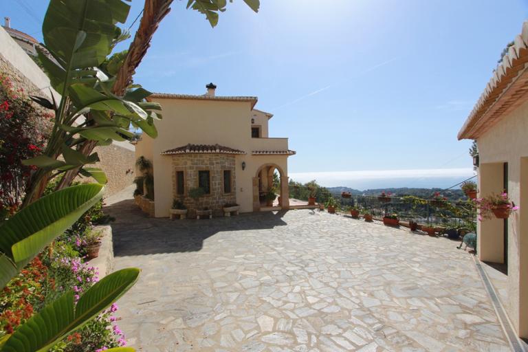 Property thumbnail 1