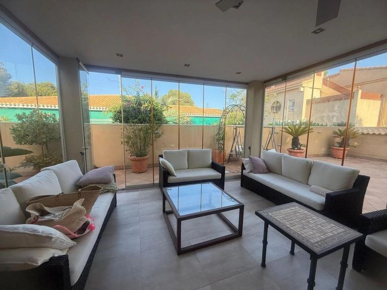 Property thumbnail 8